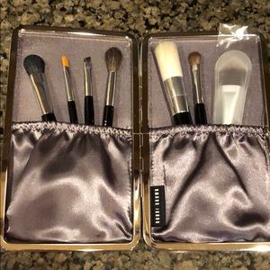New Bobbi Brown 7 Piece Travel Makeup Brush Set
